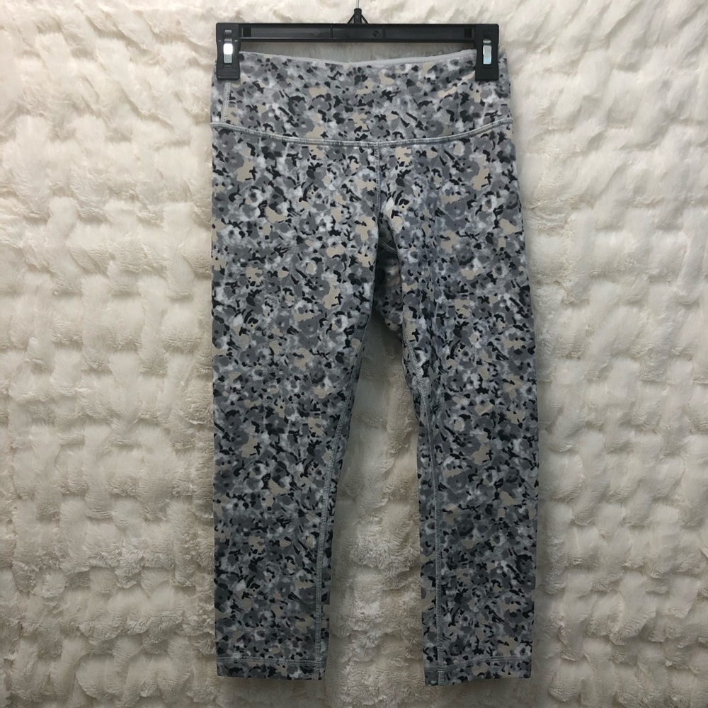 Lululemon Wunder Under Crop Leggings